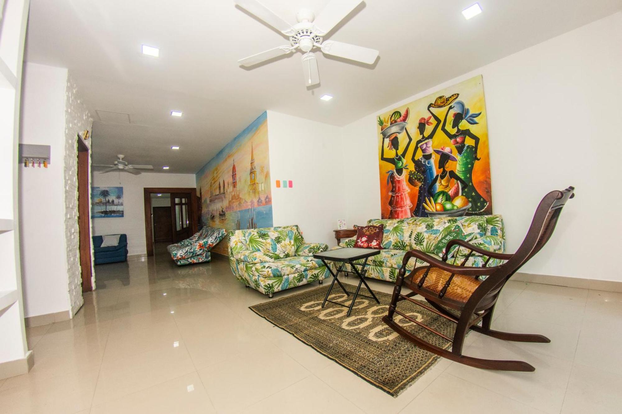 Casa La Nina Neyla Bed & Breakfast 3*