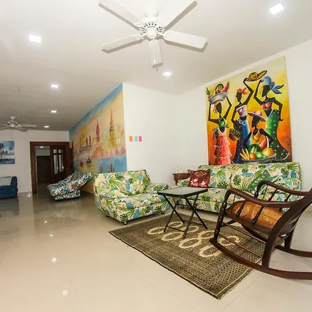 Casa La Nina Neyla Bed & Breakfast 3*